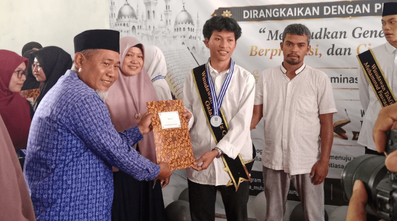 Penamatan Siswa SMA Muhammadiyah Sungguminasa: Wujudkan Generasi Mulia, Berprestasi, dan Cinta Al-Qur’an