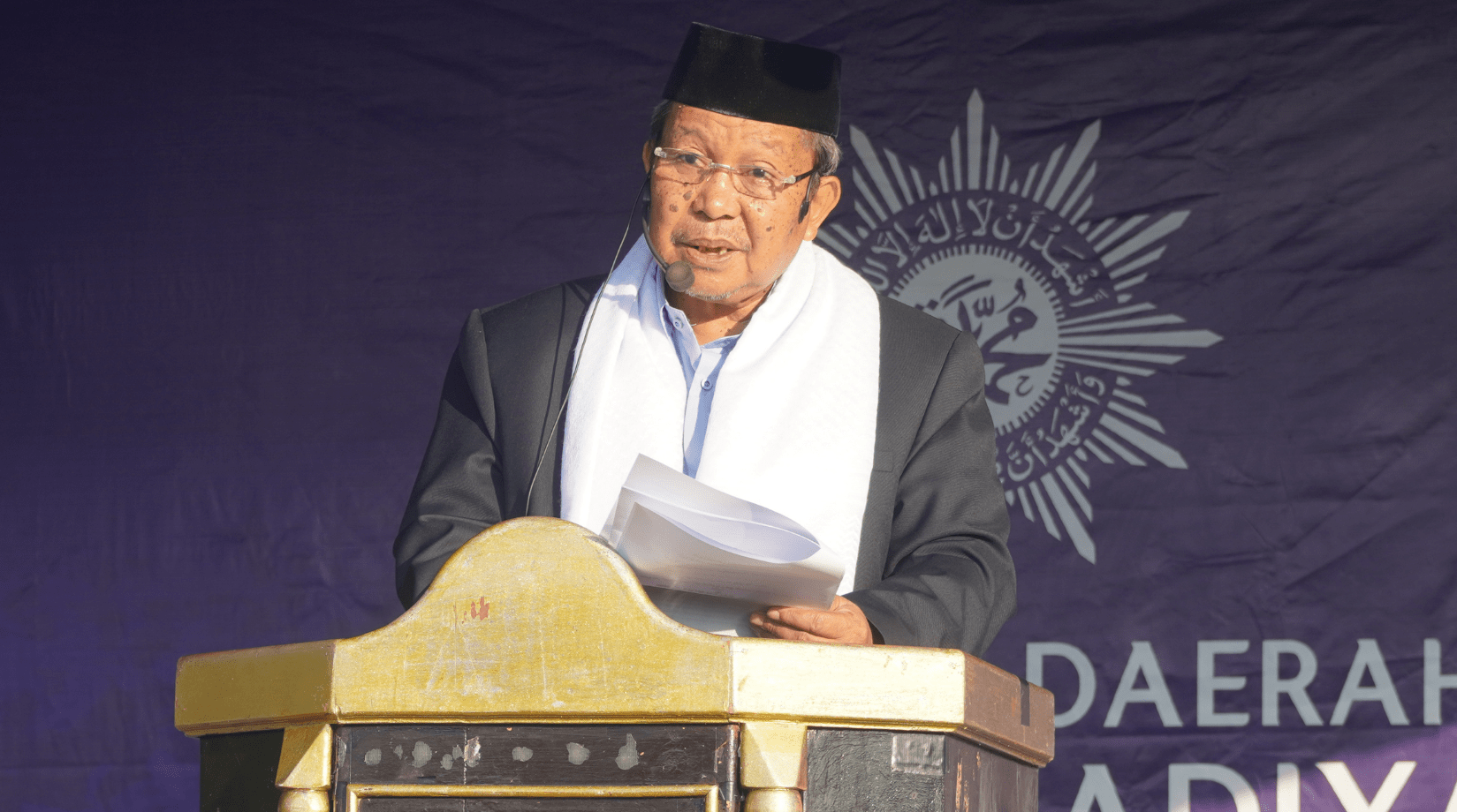 Dari Mimbar Idul Adha, KH Saleh Molla Serukan Keikhlasan Berkurban