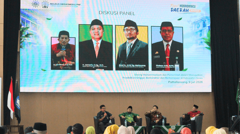 Diskusi Panel Perkuat Sinergi Pendidikan Muhammadiyah dan Pemerintah